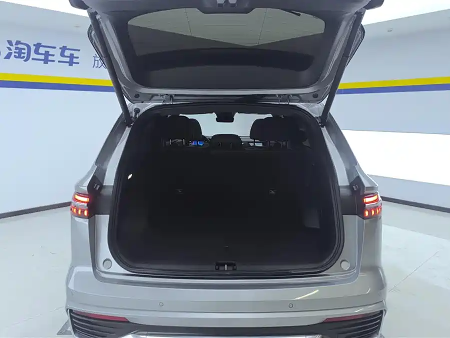 Geely Xingyue L