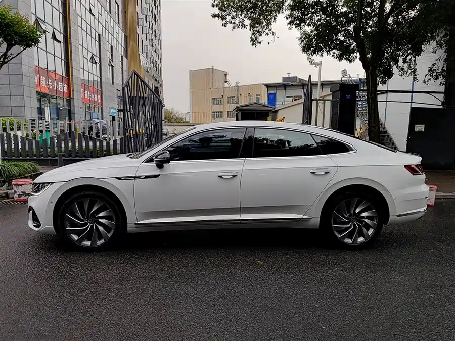 Volkswagen FAW- CC