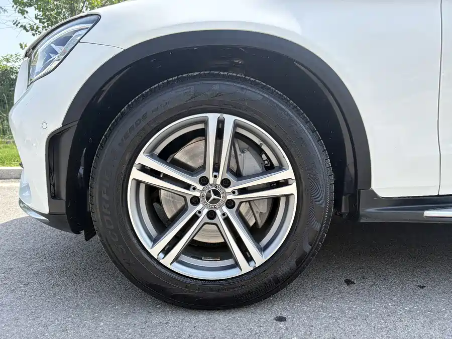 Mercedes Benz GLC