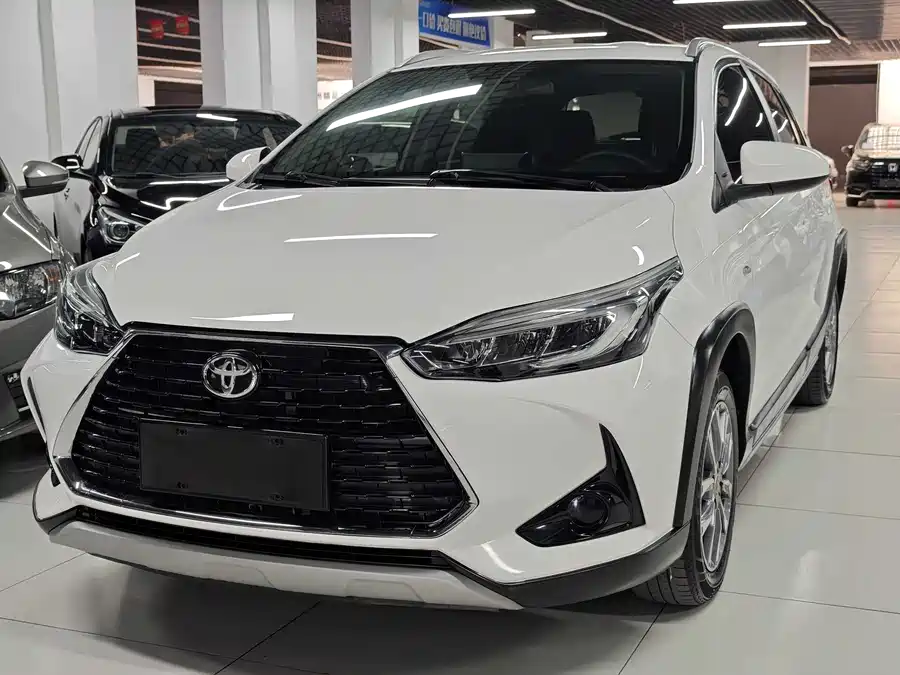 Toyota YARiS L