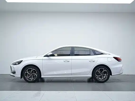MG 5