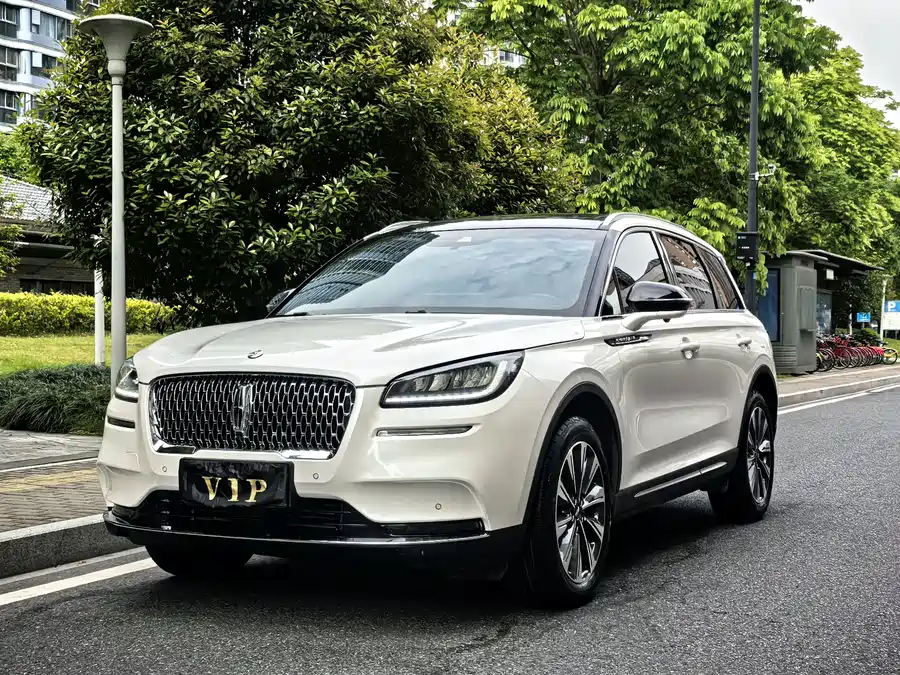 Lincoln Adventurer