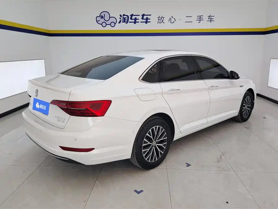 Volkswagen Sagitar