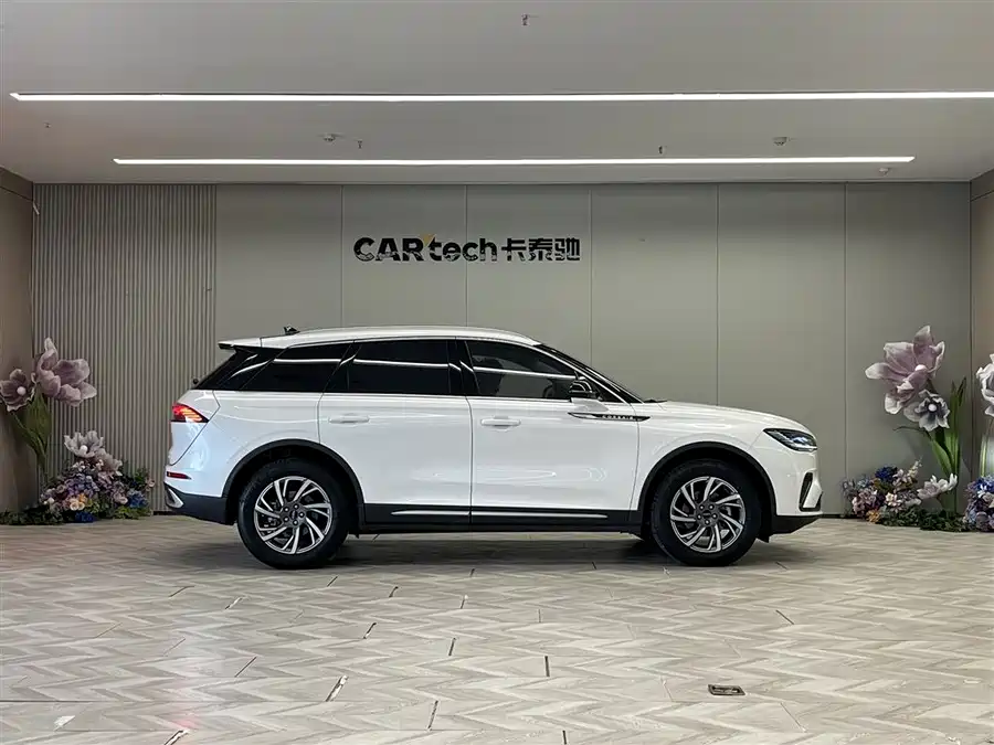 Lincoln Adventurer