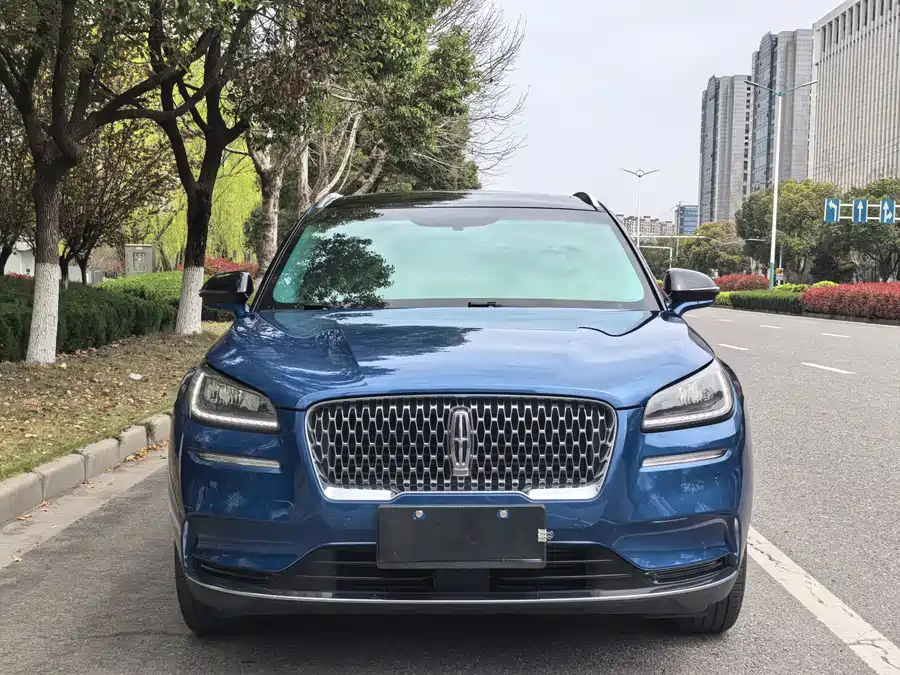 Lincoln Adventurer