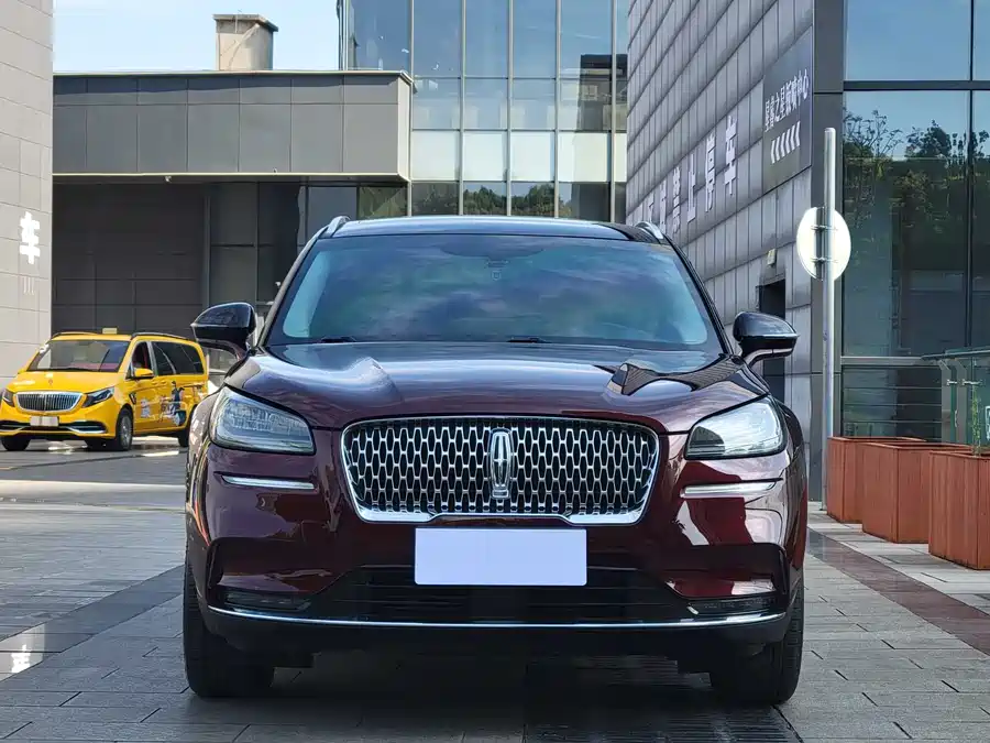 Lincoln Adventurer