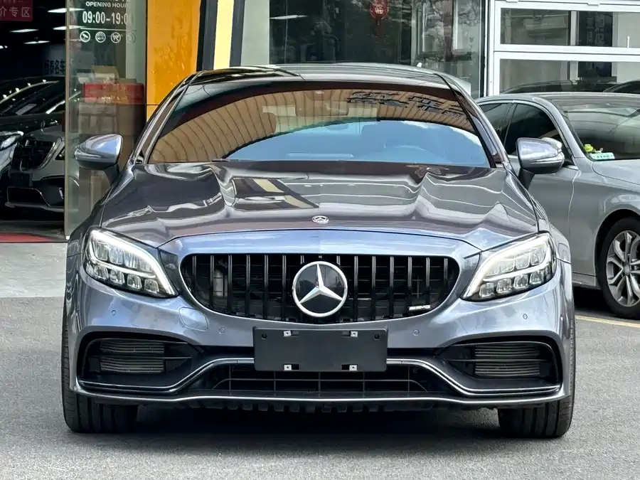 Mercedes-Benz C-Class