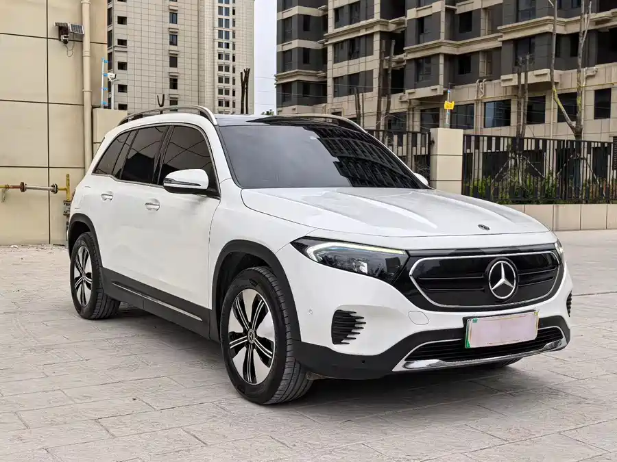 Mercedes Benz EQB