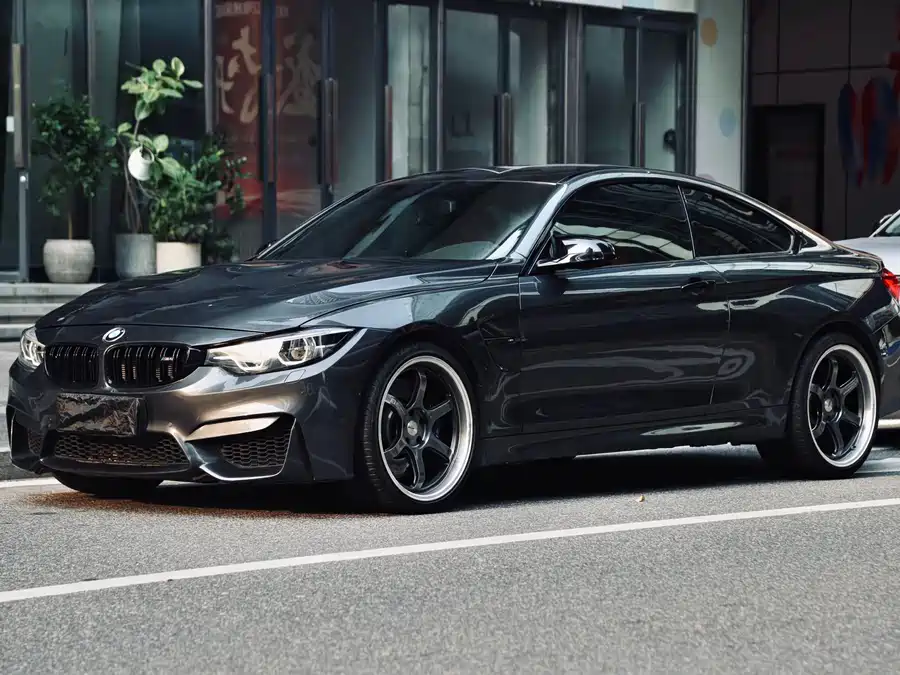 BMW M4
