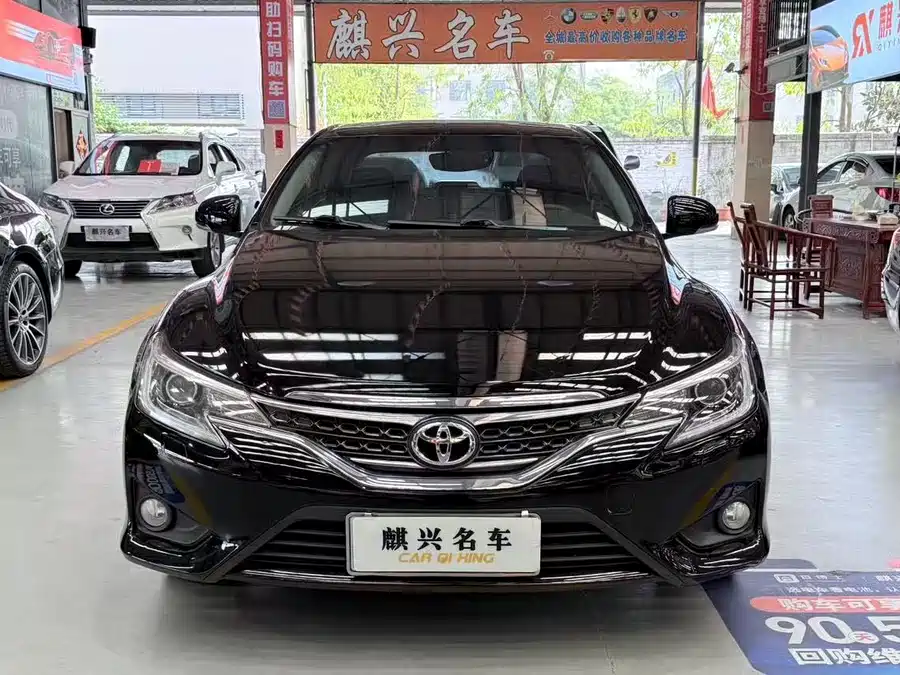 Toyota Reiz