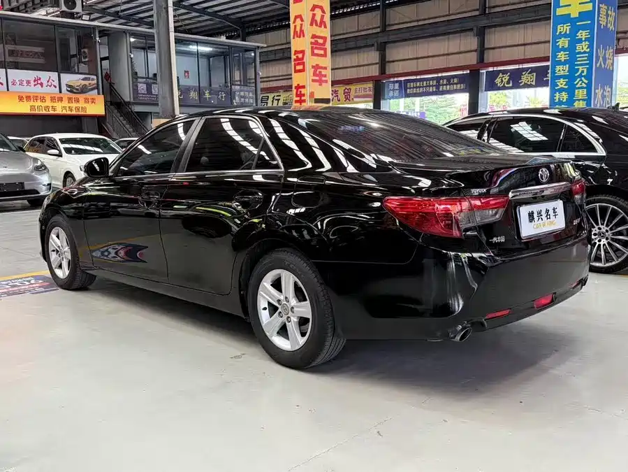 Toyota Reiz