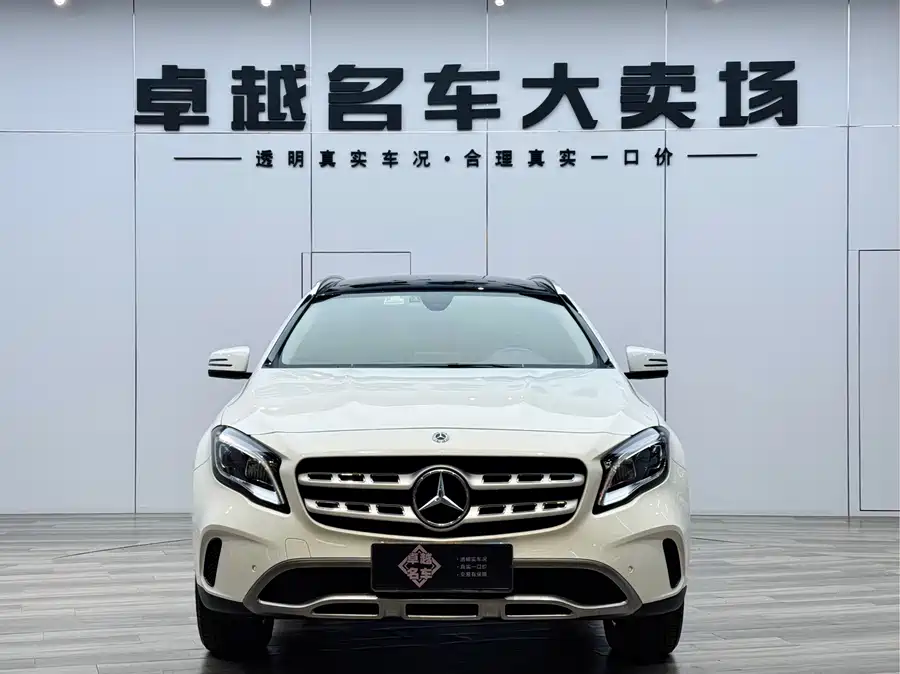 Mercedes Benz GLA