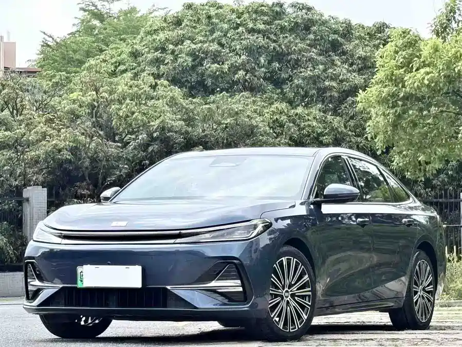 Geely Galaxy A7 EM