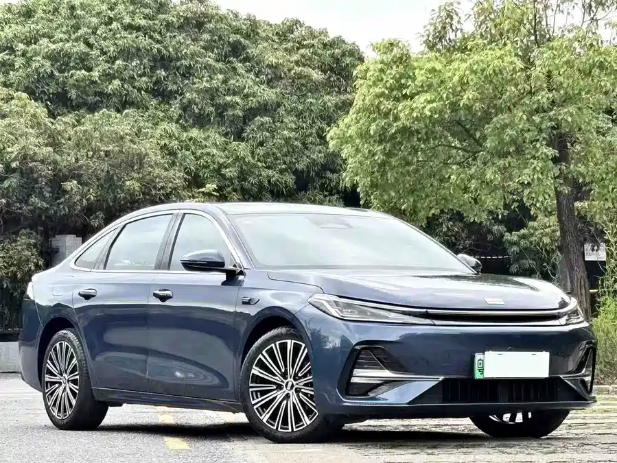 Geely Galaxy A7 EM