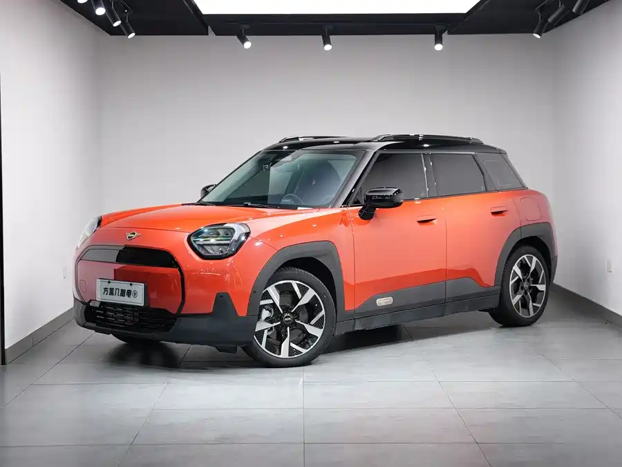 MINI Electric  ACEMAN