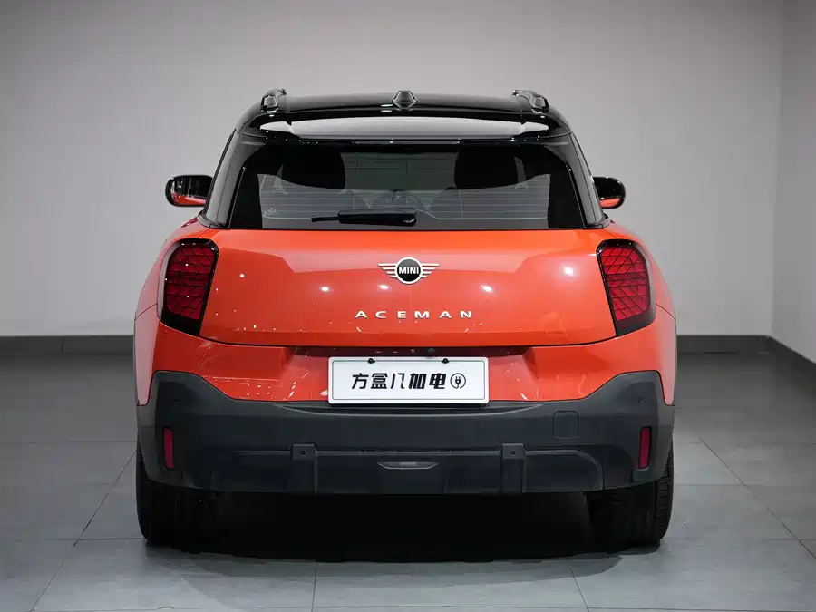 MINI Electric  ACEMAN