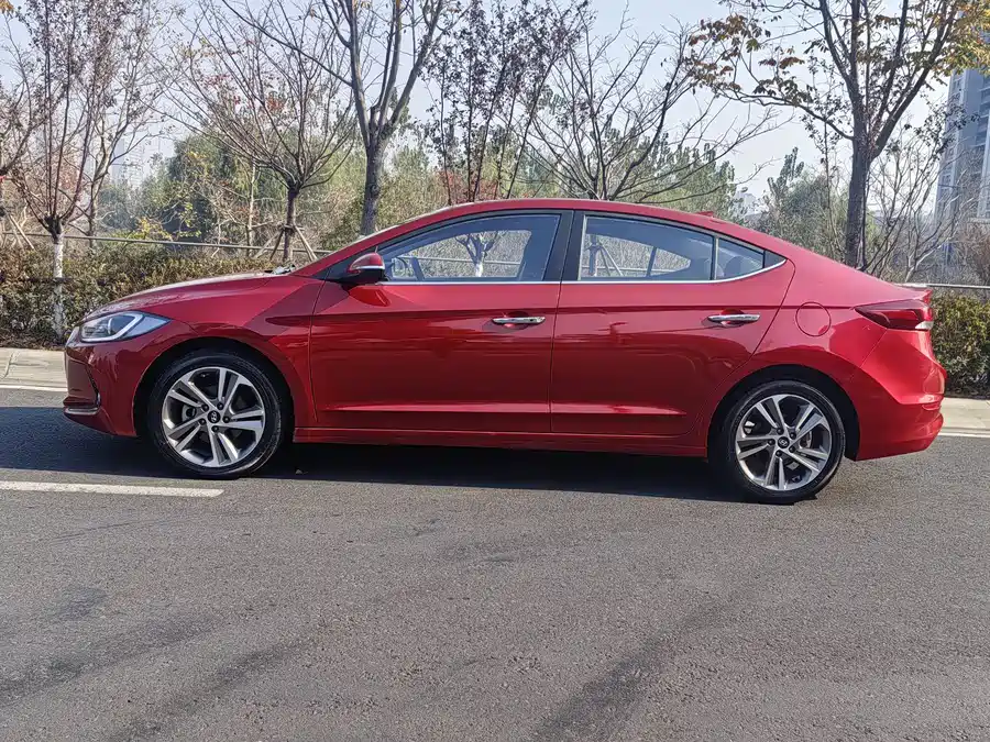 Hyundai elantra