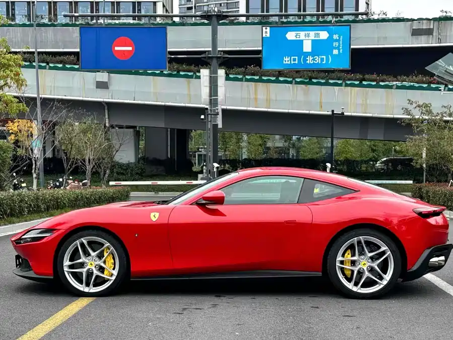 Ferrari Roma