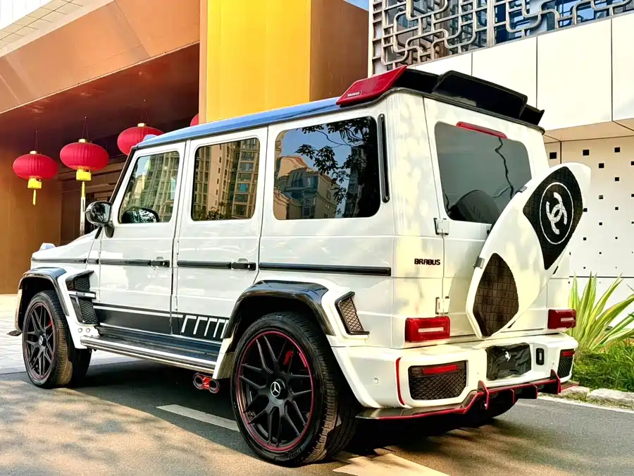 Mercedes Benz G-rated