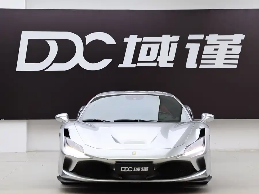 Ferrari F8