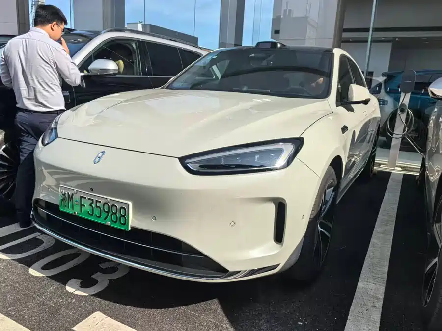 AITO Wenjie M5