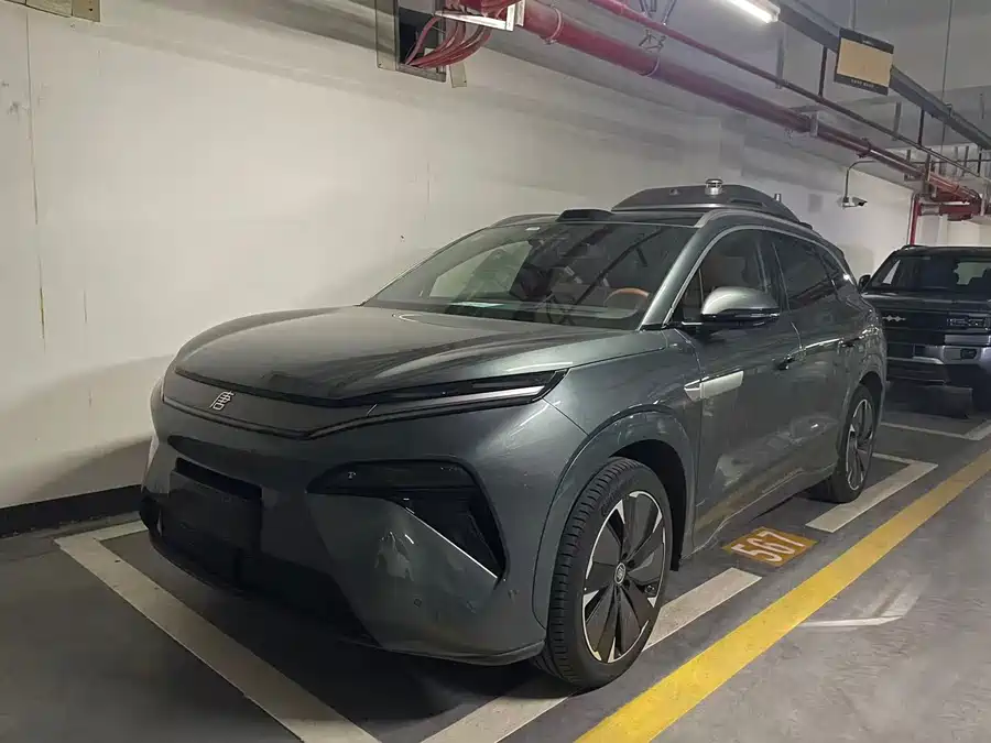 BYD Tang L
