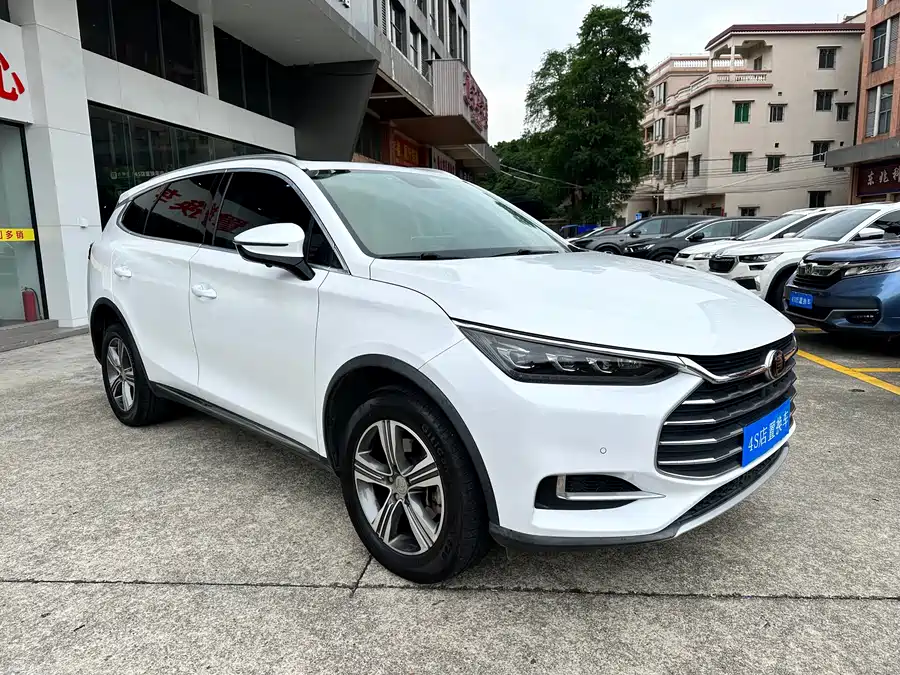 BYD Tang