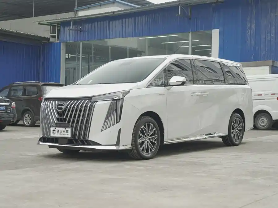 GAC Trumpchi M8