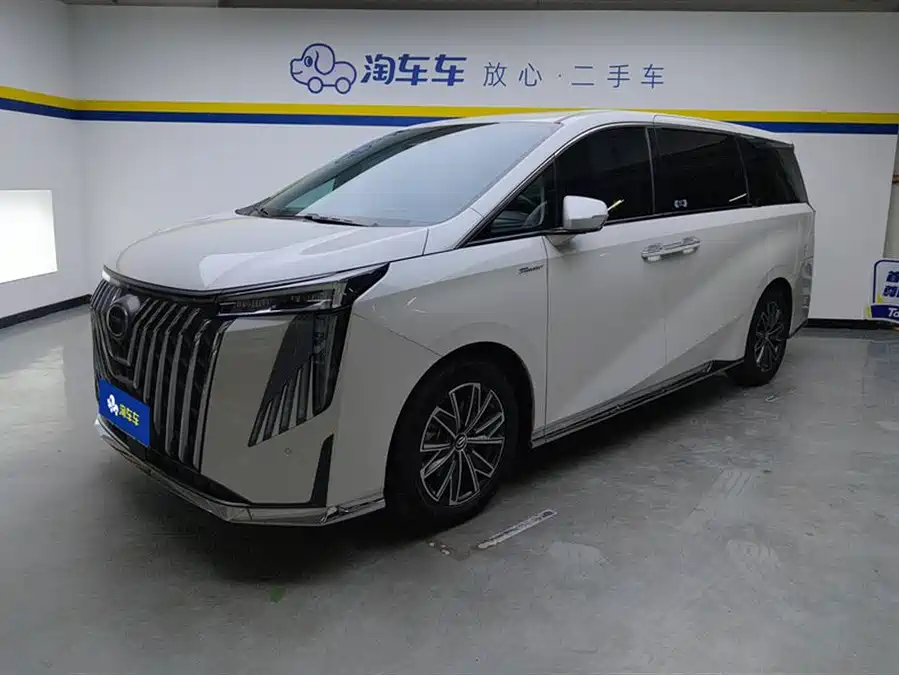 GAC Trumpchi M8