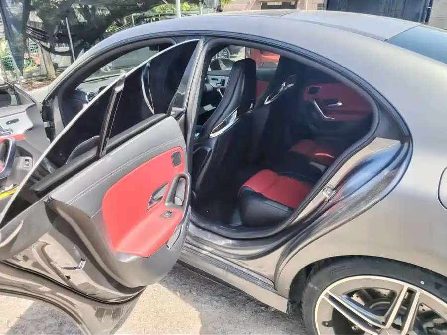 Mercedes Benz CLA AMG