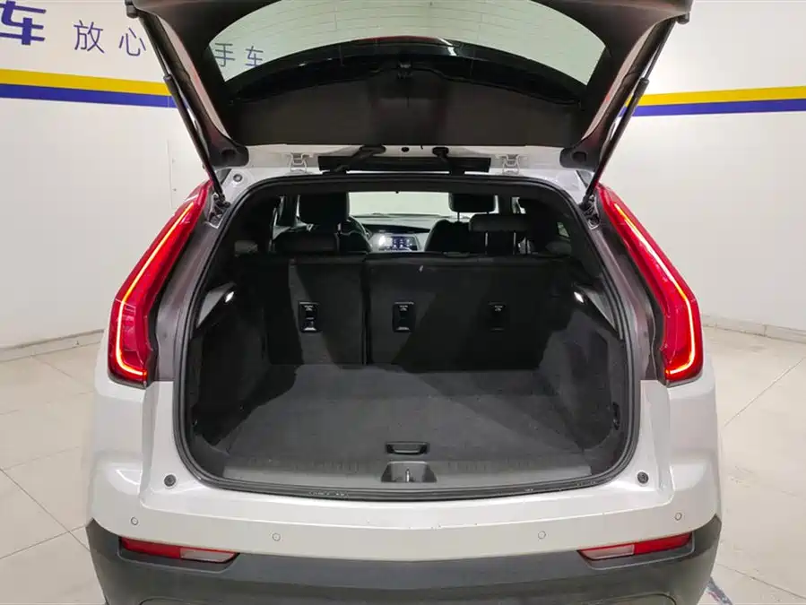 Cadillac XT4