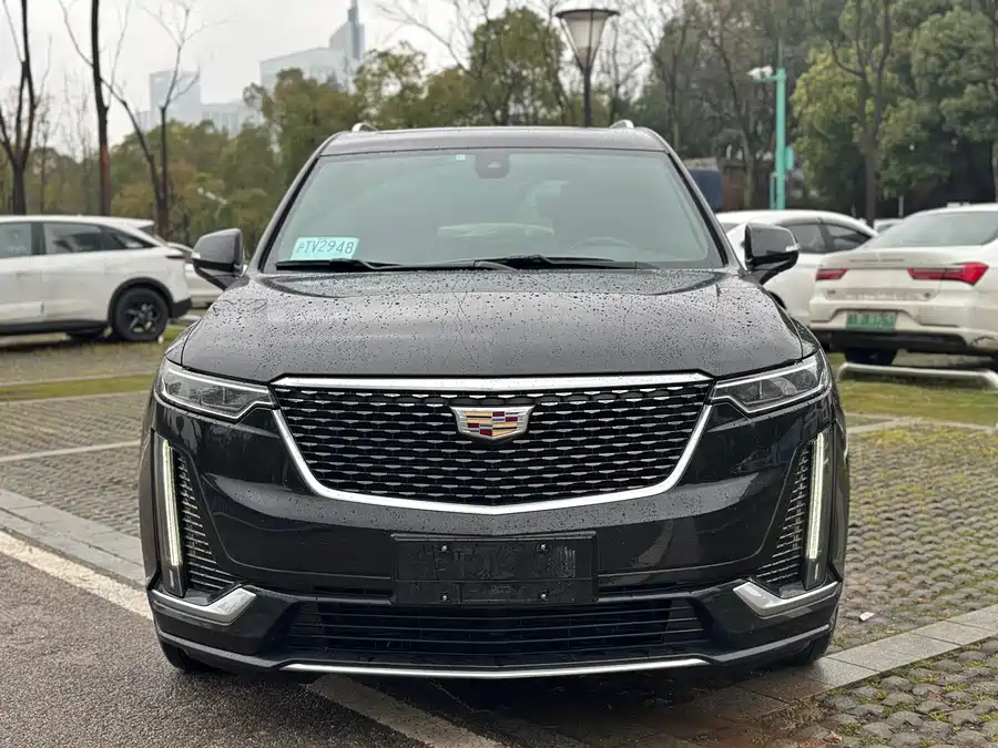 Cadillac XT6