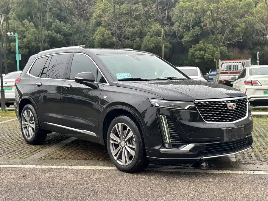 Cadillac XT6
