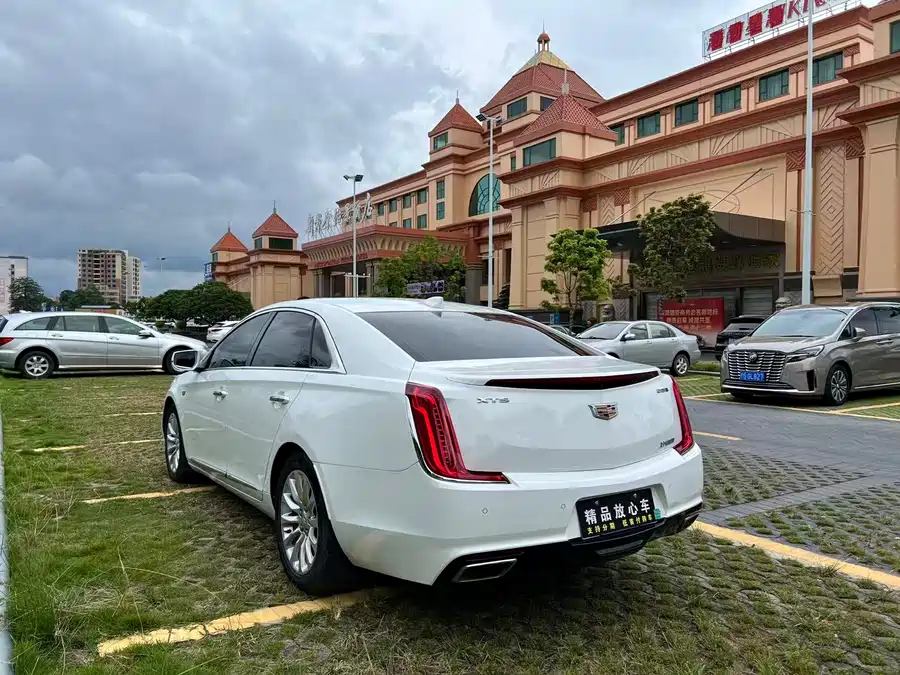 Cadillac XTS