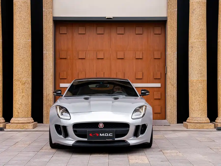 Jaguar F-TYPE