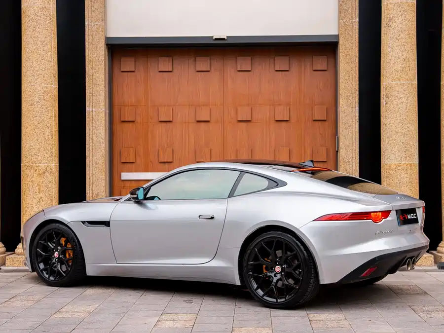 Jaguar F-TYPE