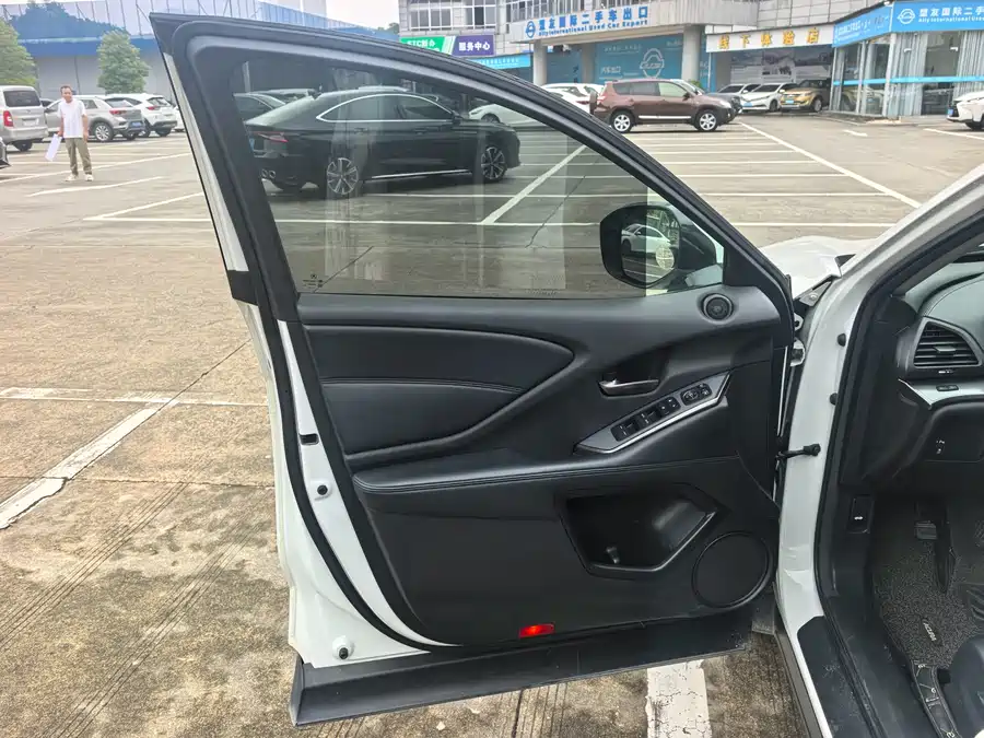 Acura CDX