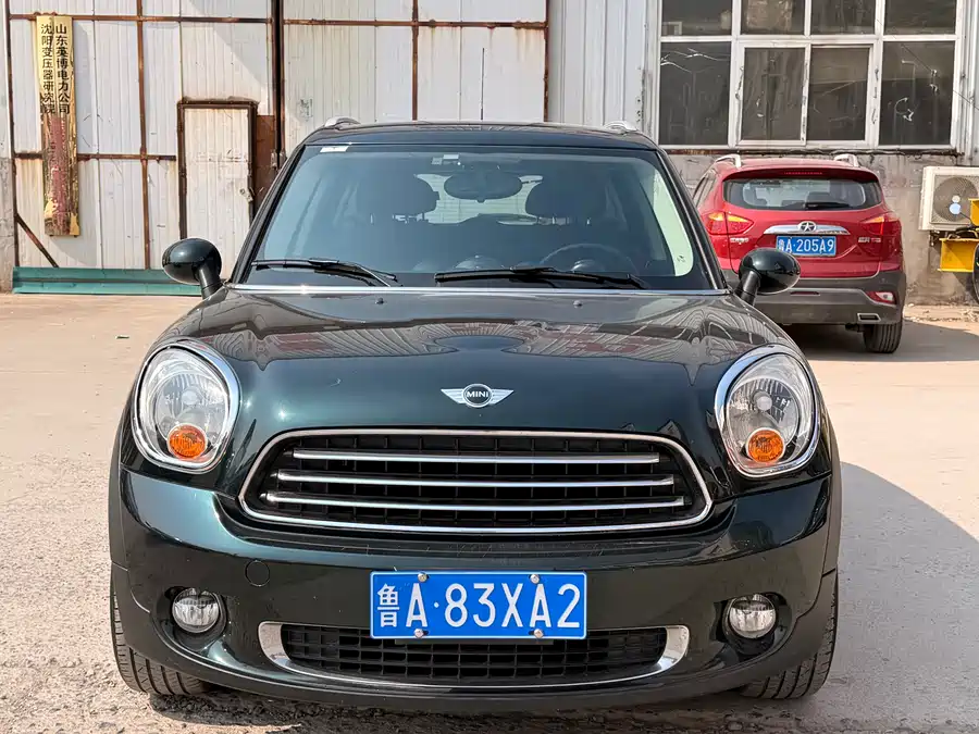 MINI COUNTRYMAN