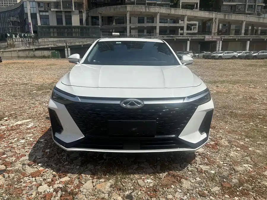 Chery Arrizo 8