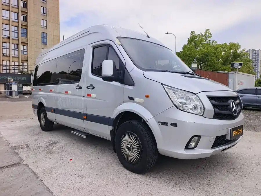 Foton Tuano