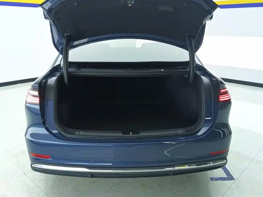 Geely Galaxy A7 EM