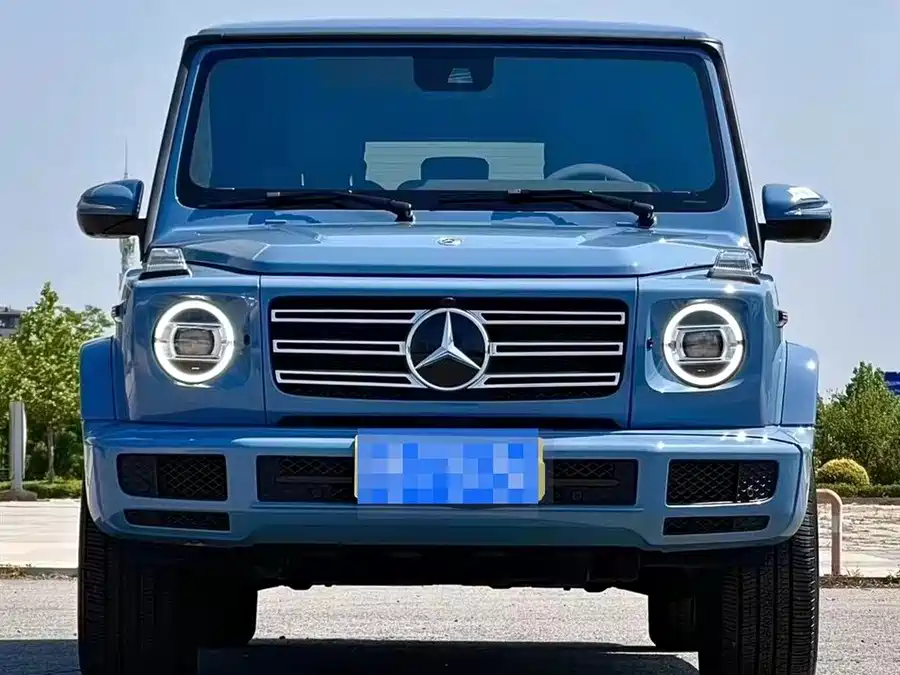 Mercedes Benz G-rated