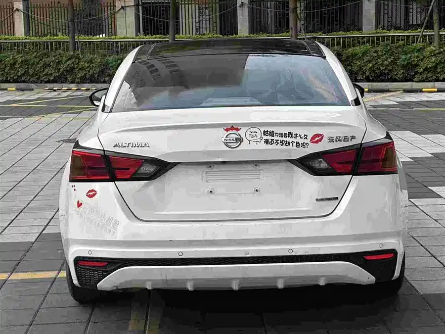 Nissan Teana