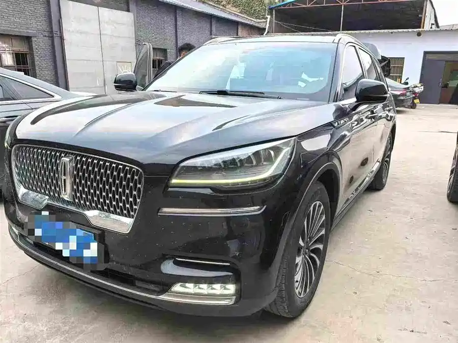 Lincoln Aviator