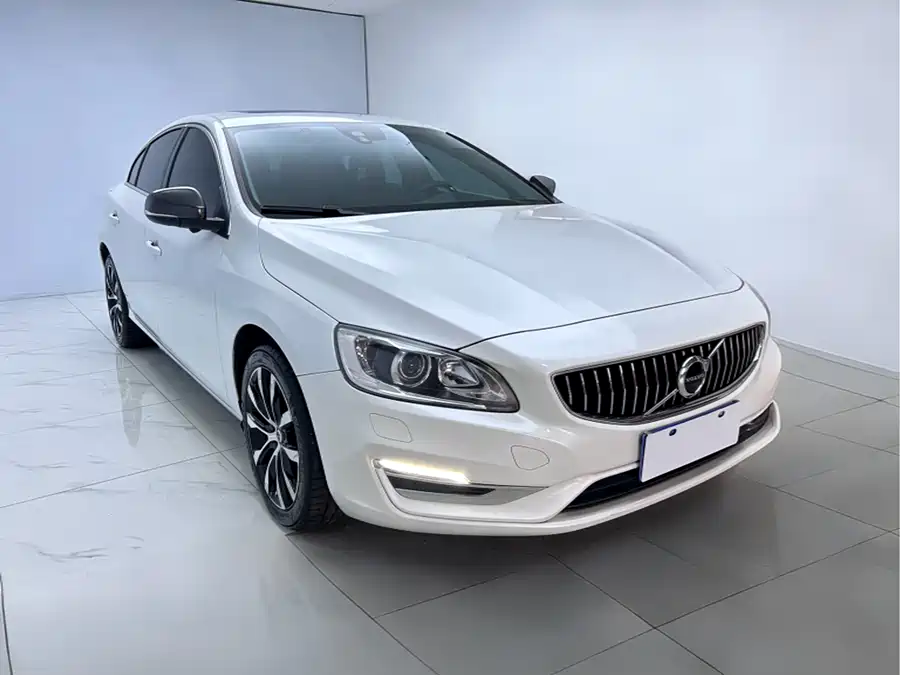 Volvo S60