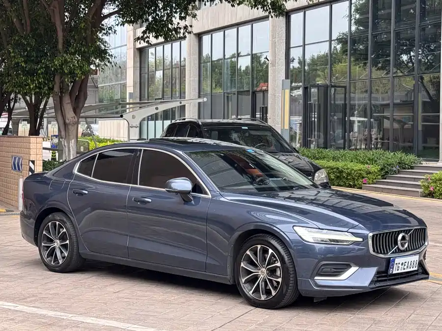 Volvo S60