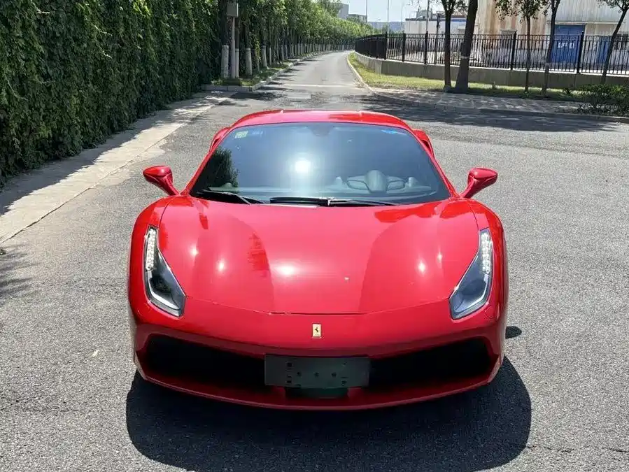 Ferrari 488