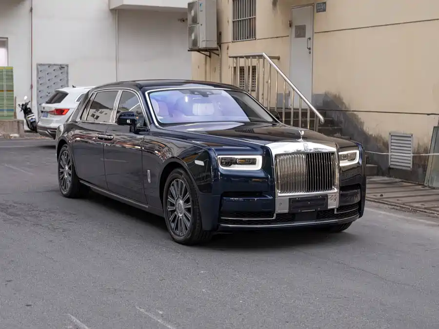 Rolls-Royce Phantom