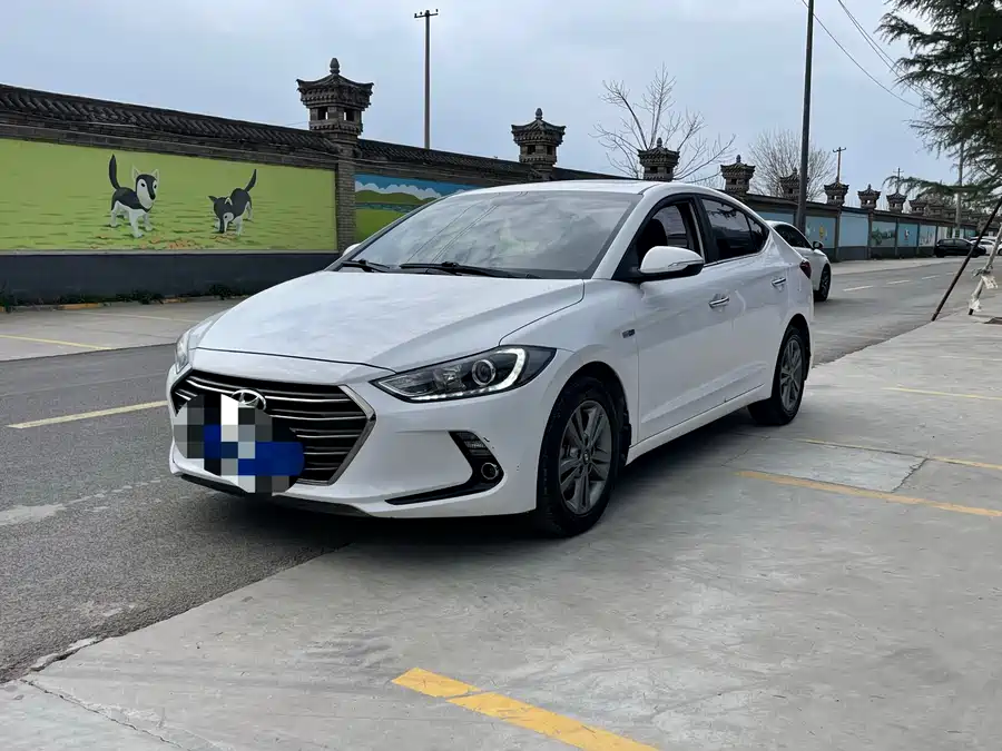 Hyundai elantra