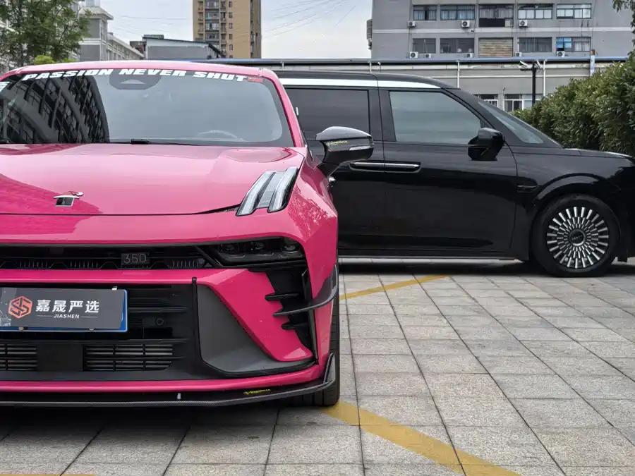 Lynk & Co 03